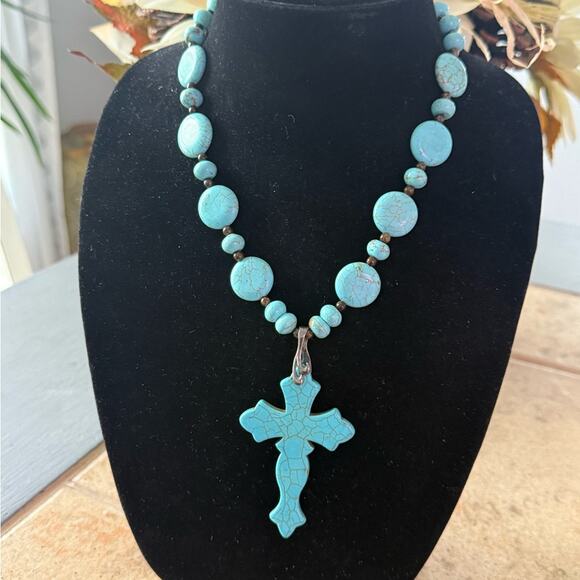 925 Sterling Silver Howlite Beaded Cross Pendant Necklace - Picture 2 of 12